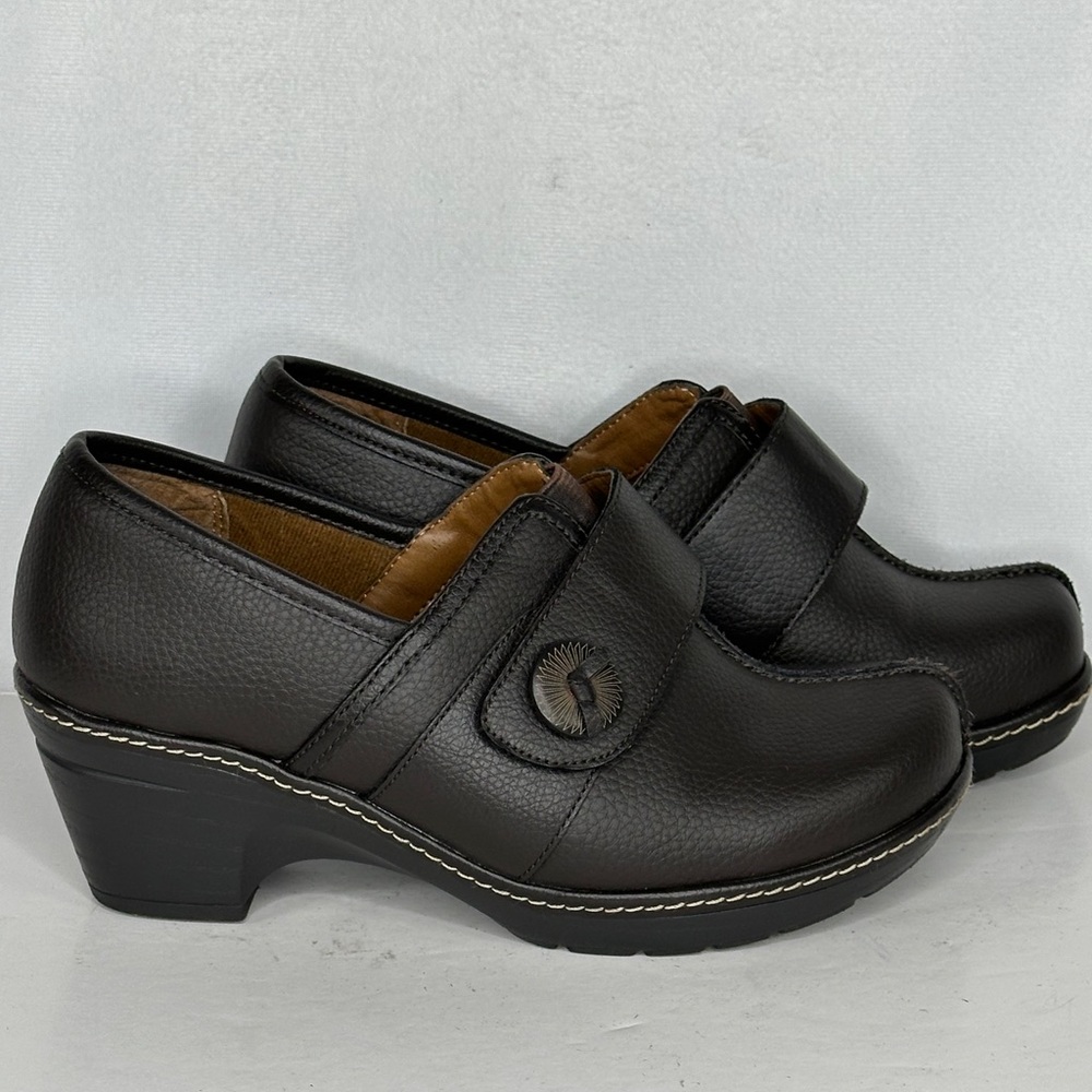 Thom McAn Gennie Clogs Brown Leather Bohemian Sz 7 1/2‎ W